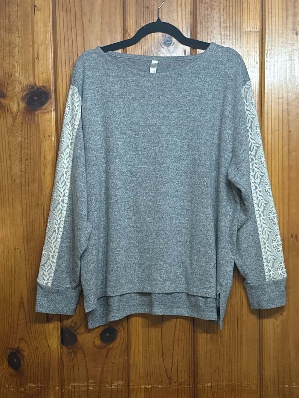 FN by Flora Nikrooz Heathered Gray Lace Sleeve Sweatshirt Pullover Boho